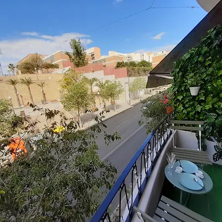 Good Energy Rooms Alicante Exterior photo
