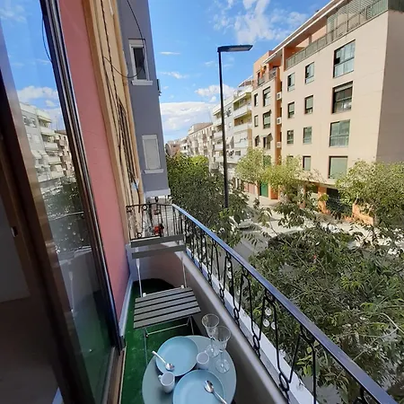 Good Energy Rooms Alicante Exterior photo