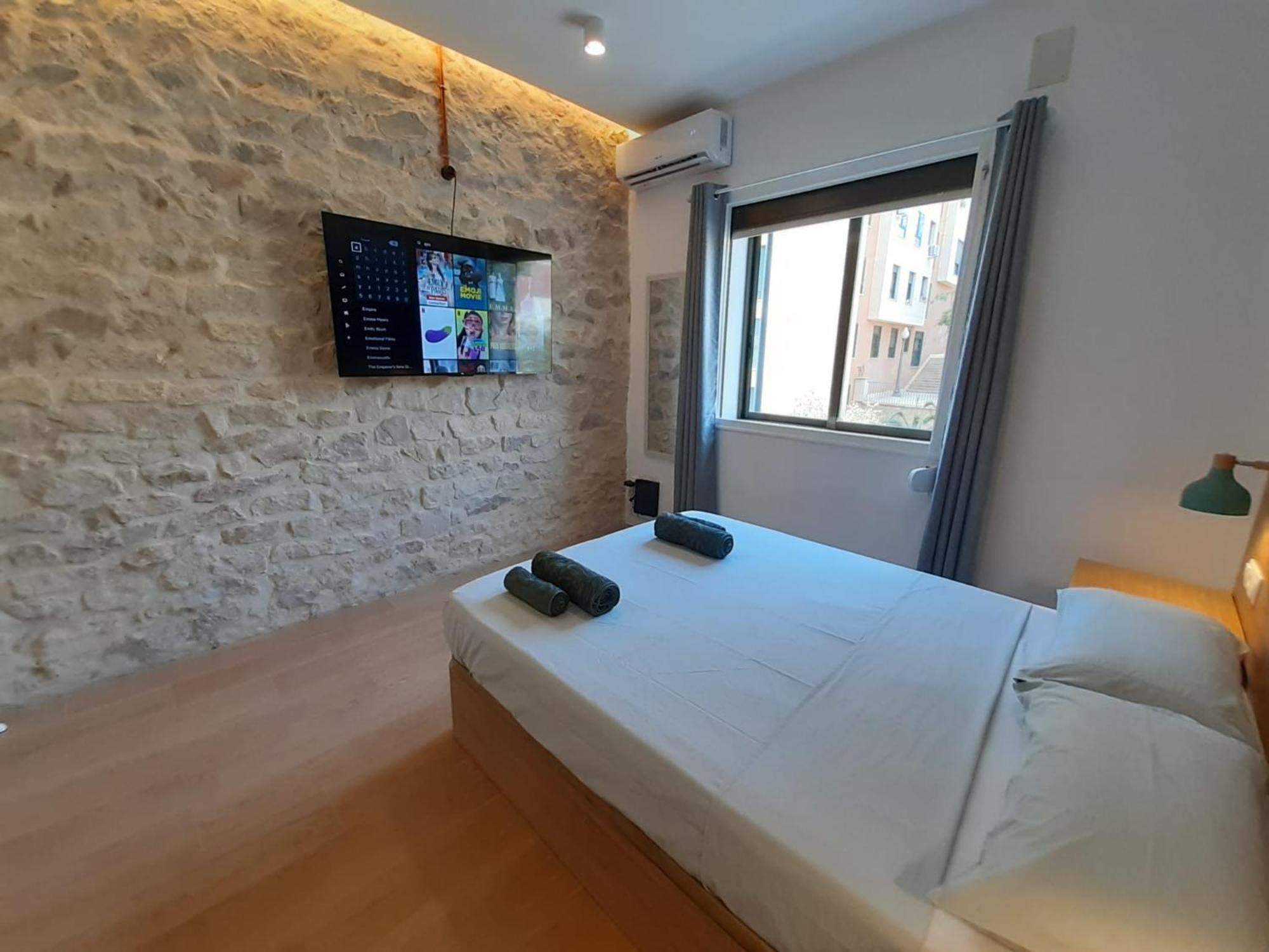 Good Energy Homestay Alicante